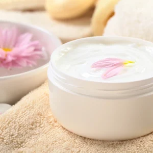 Crema facial anti-edad con colágeno